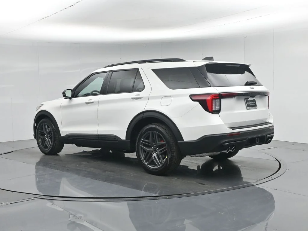 New 2026 Star White Metallic Tri-Coat Ford ST image 6