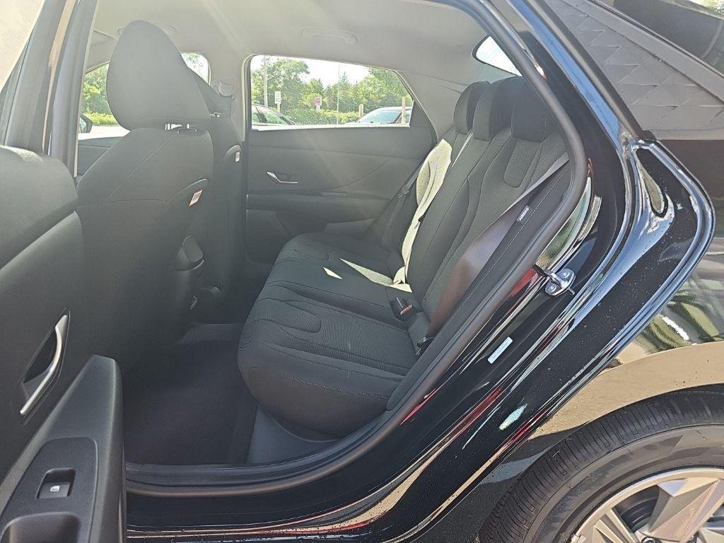 New 2026 Black Hyundai SE image 26