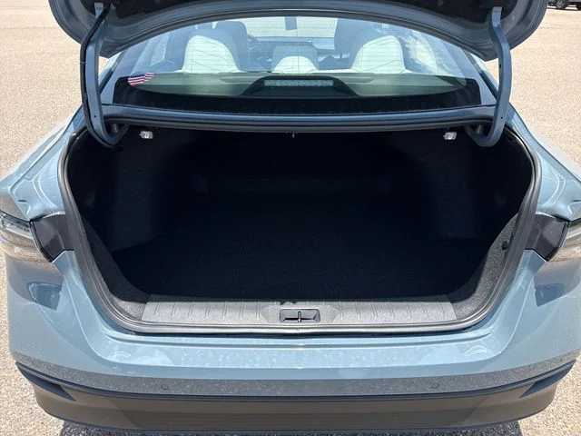 New 2026 Atlantic Gray Metallic Nissan SL image 18
