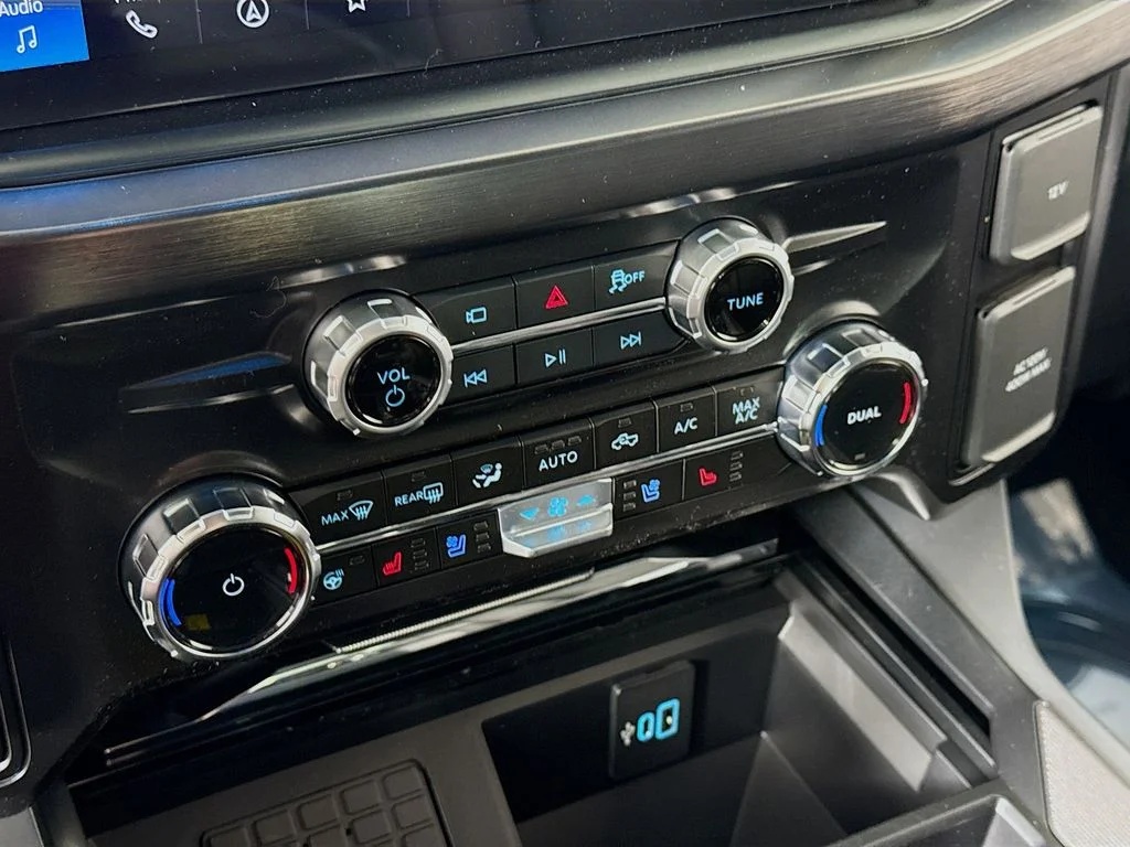 New 2026 Carbonized Gray Metallic Ford F-250® Lariat® image 16
