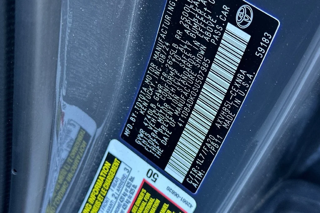 Certified Used 2025  Toyota LE image 28