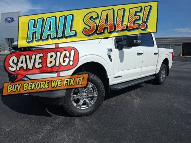 Used 2021 White Metallic Ford Lariat image 1