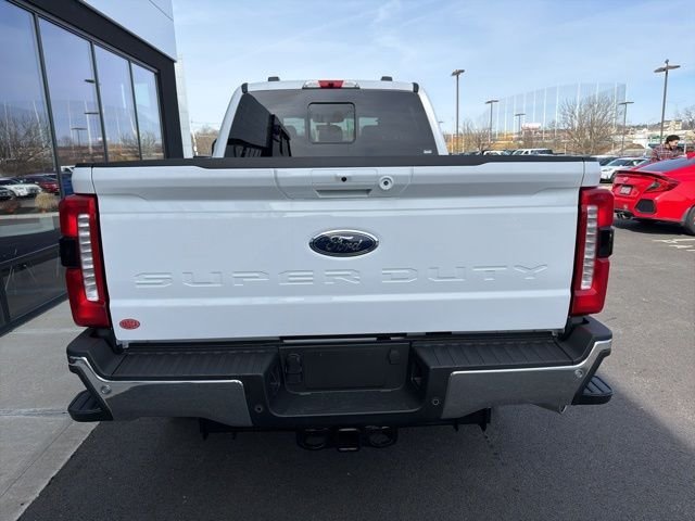 New 2026 Oxford White Ford F-350® Lariat® image 4