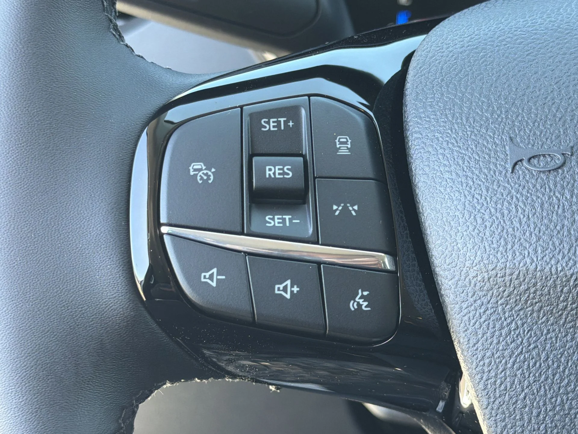 New 2026 Oxford White Ford Active® image 13