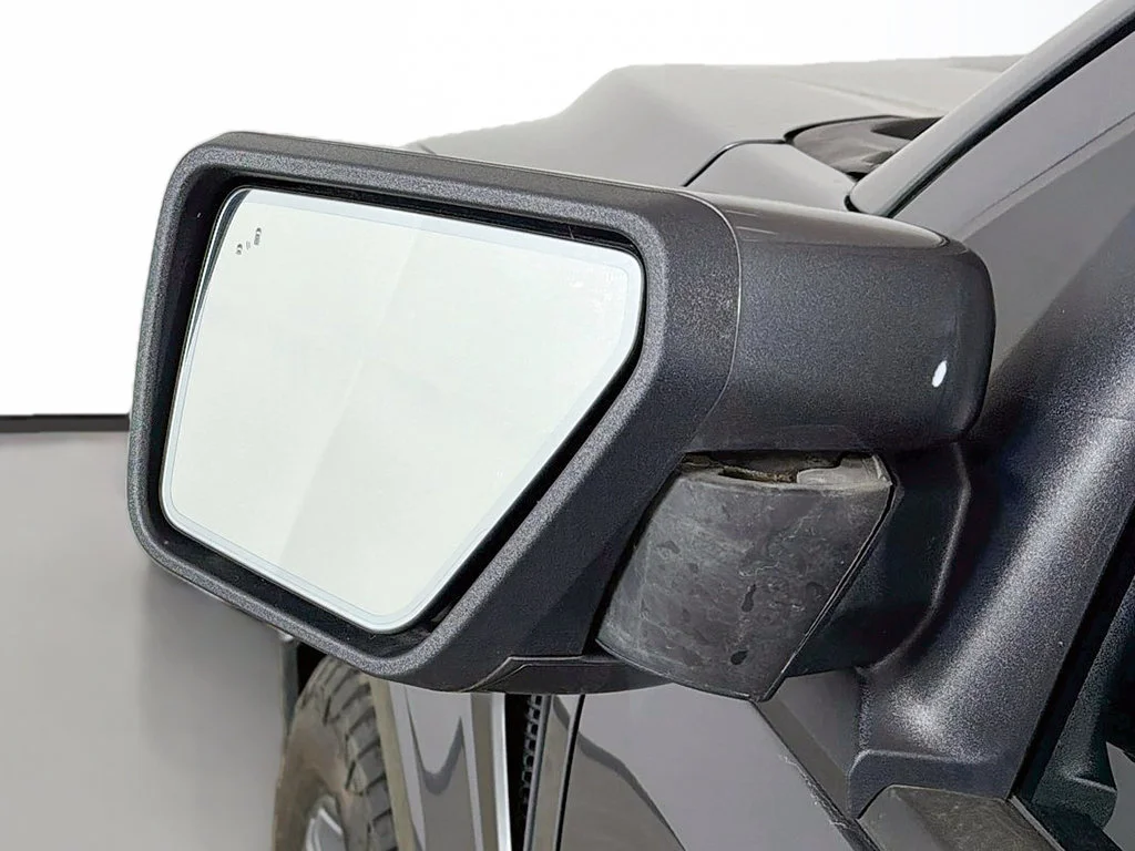 Used 2023 Carbonized Gray Metallic Ford Lariat image 31