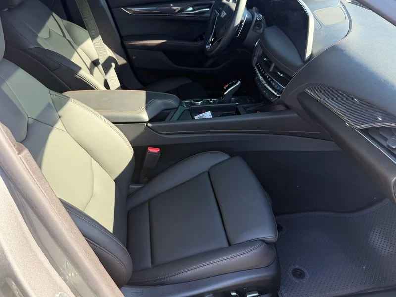 Used 2025 Argent Silver Metallic Cadillac Sport image 18