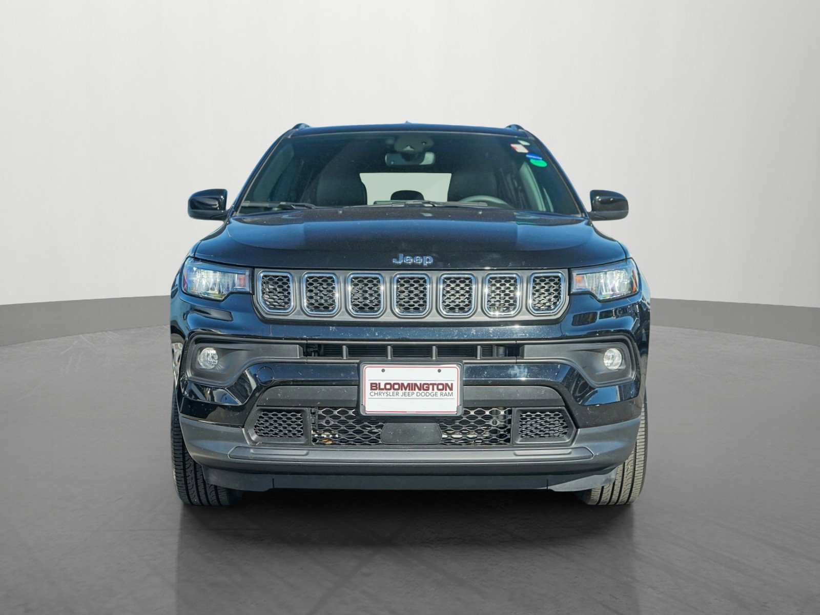 Used 2023 Jeep Compass Latitude Lux with VIN 3C4NJDFNXPT512410 for sale in Minneapolis, Minnesota
