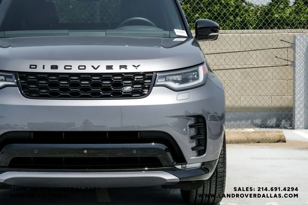 Used 2025 Eiger Gray Metallic Land Rover Dynamic SE image 55