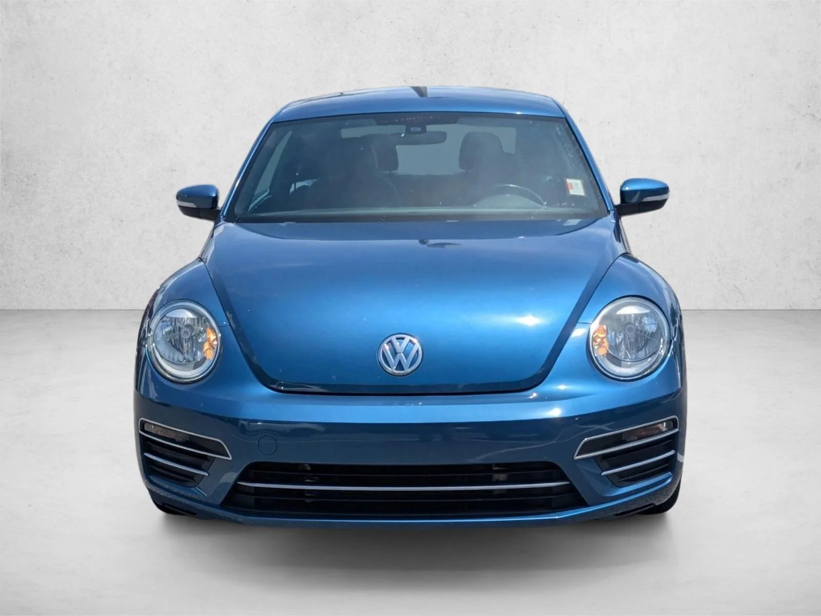 Used 2017 Silk Blue Metallic Volkswagen 1.8T SE image 2