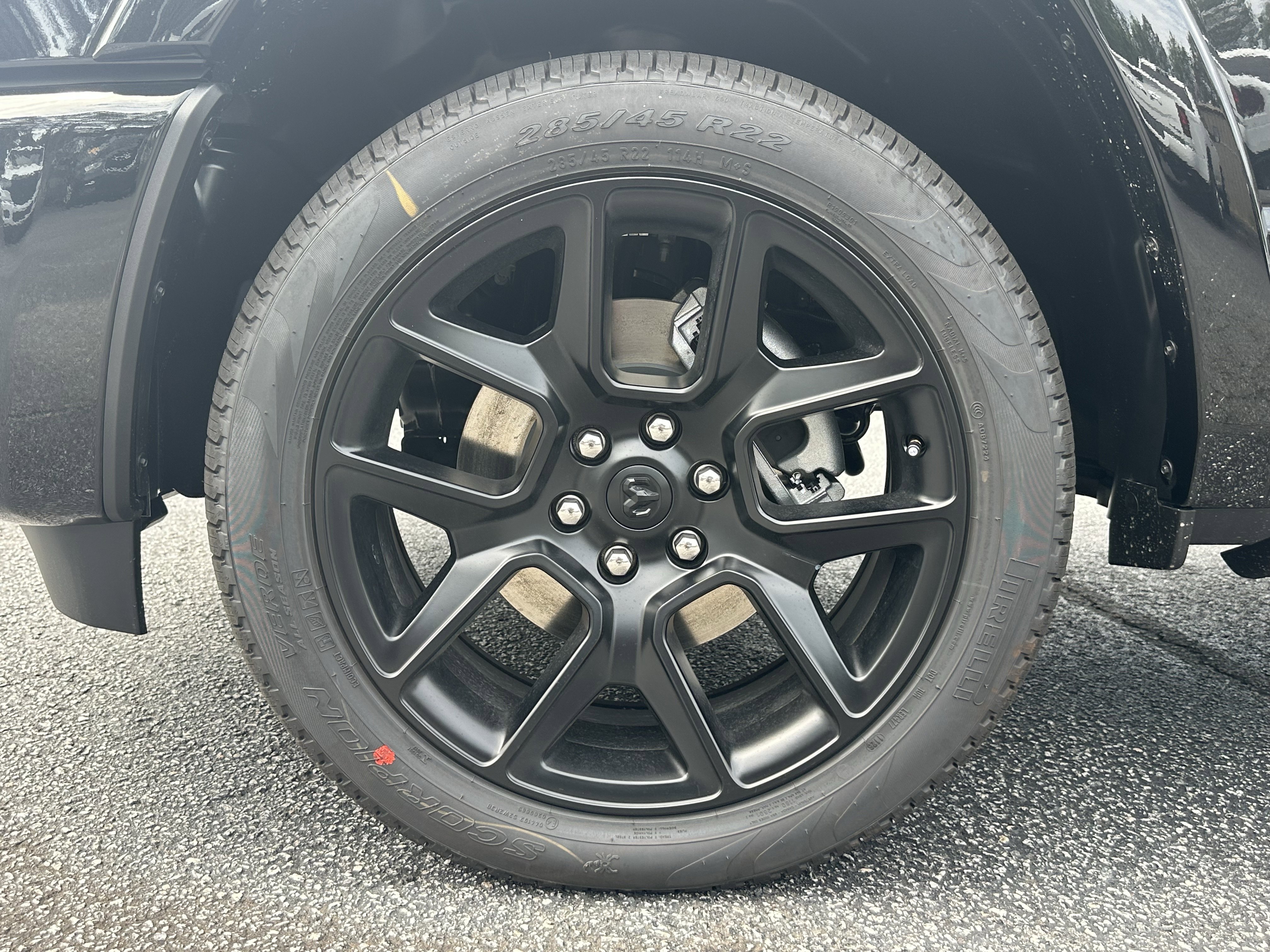 New 2026 Diamond Black Crystal Pearlcoat RAM Limited image 12