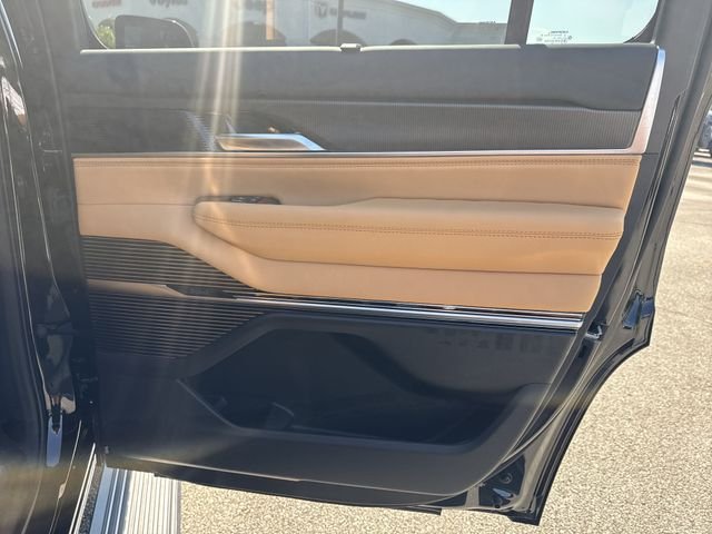 New 2026 Black Jeep Summit Reserve image 16