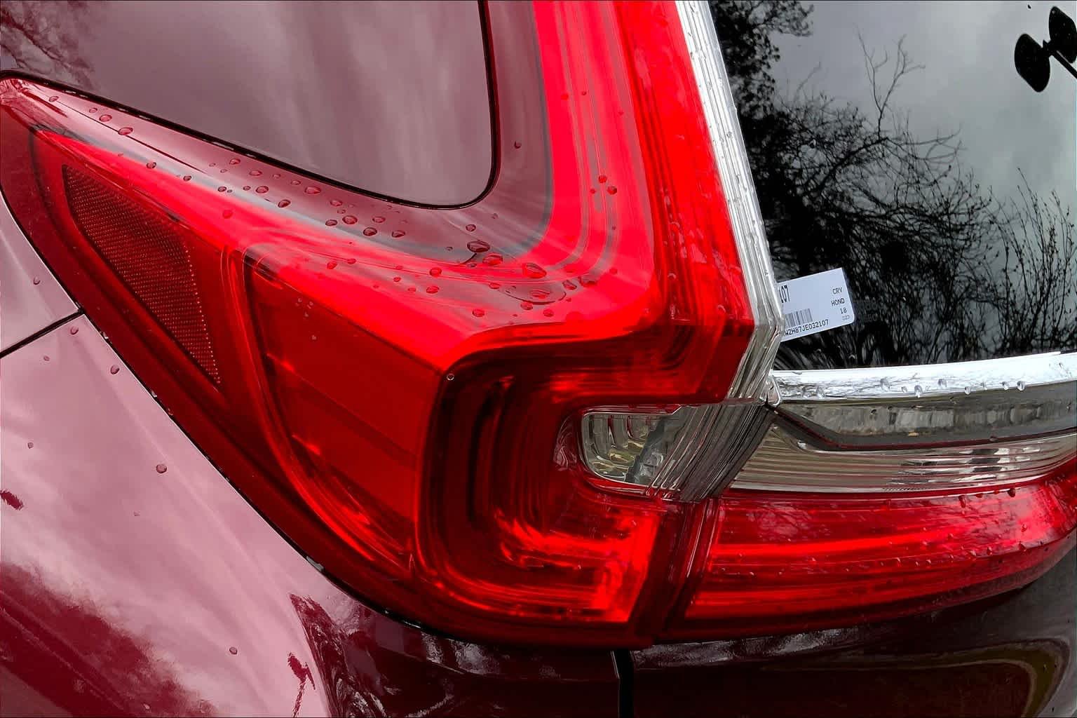 Used 2018 Basque Red Pearl II Honda EX-L image 28