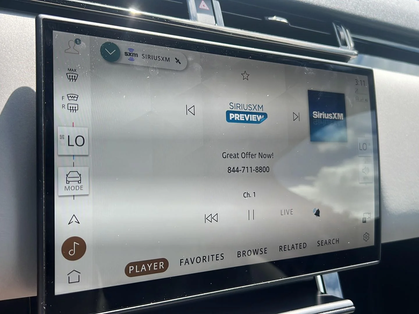 Used 2024 Varesine Blue Metallic Land Rover Dynamic SE image 17