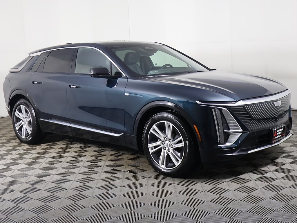 Used 2024 Cadillac LYRIQ Tech with VIN 1GYKPMRL8RZ130488 for sale in Akron, OH