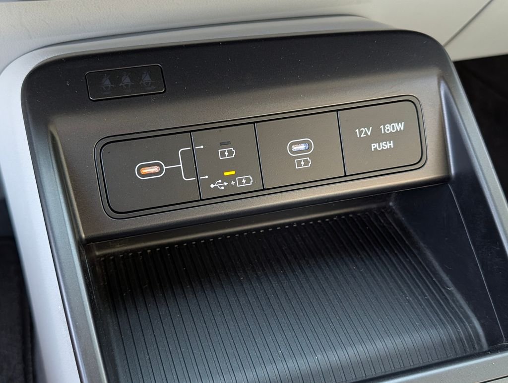 2024 Hyundai Kona EV SEL - Photo 25
