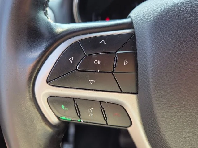 Used 2022 Black Jeep Laredo E image 24