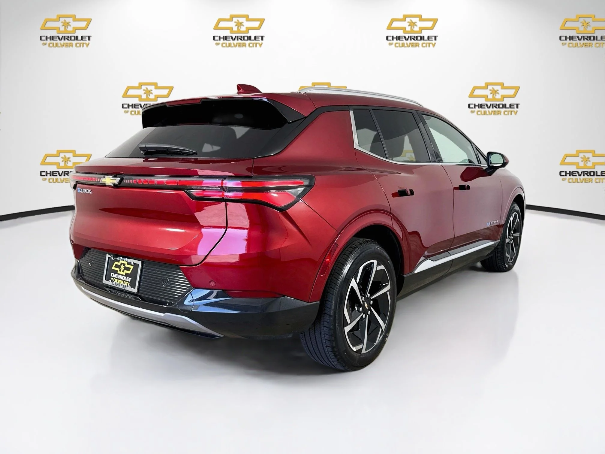 Used 2025 Radiant Red Tintcoat Chevrolet LT image 8