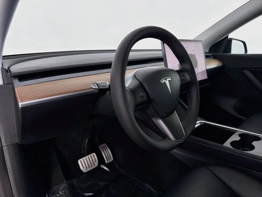Used 2022 Black Tesla Performance image 9