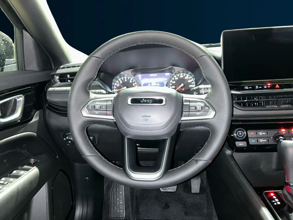 New 2026 Black Jeep Latitude image 13