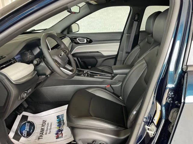 New 2026 Fathom Blue Pearl-Coat Exterior Paint Jeep Limited image 11