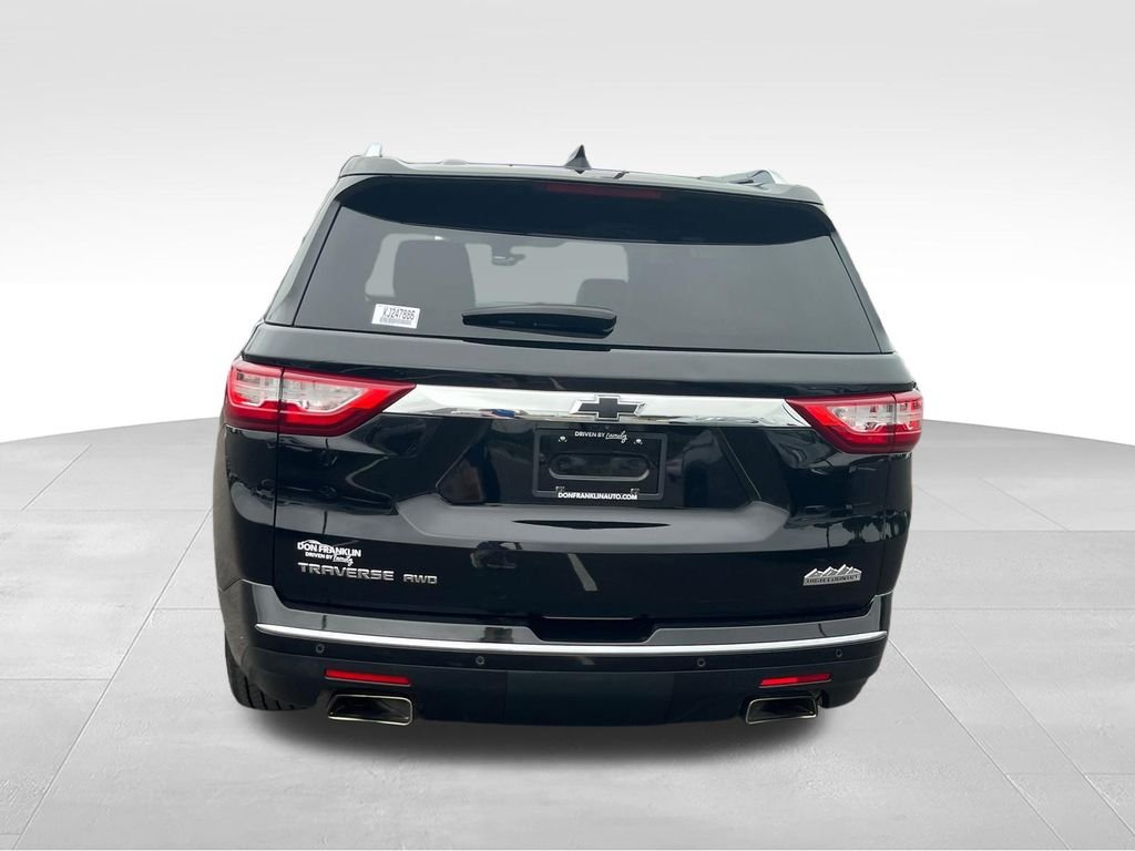 Used 2019 Black Chevrolet High Country image 4