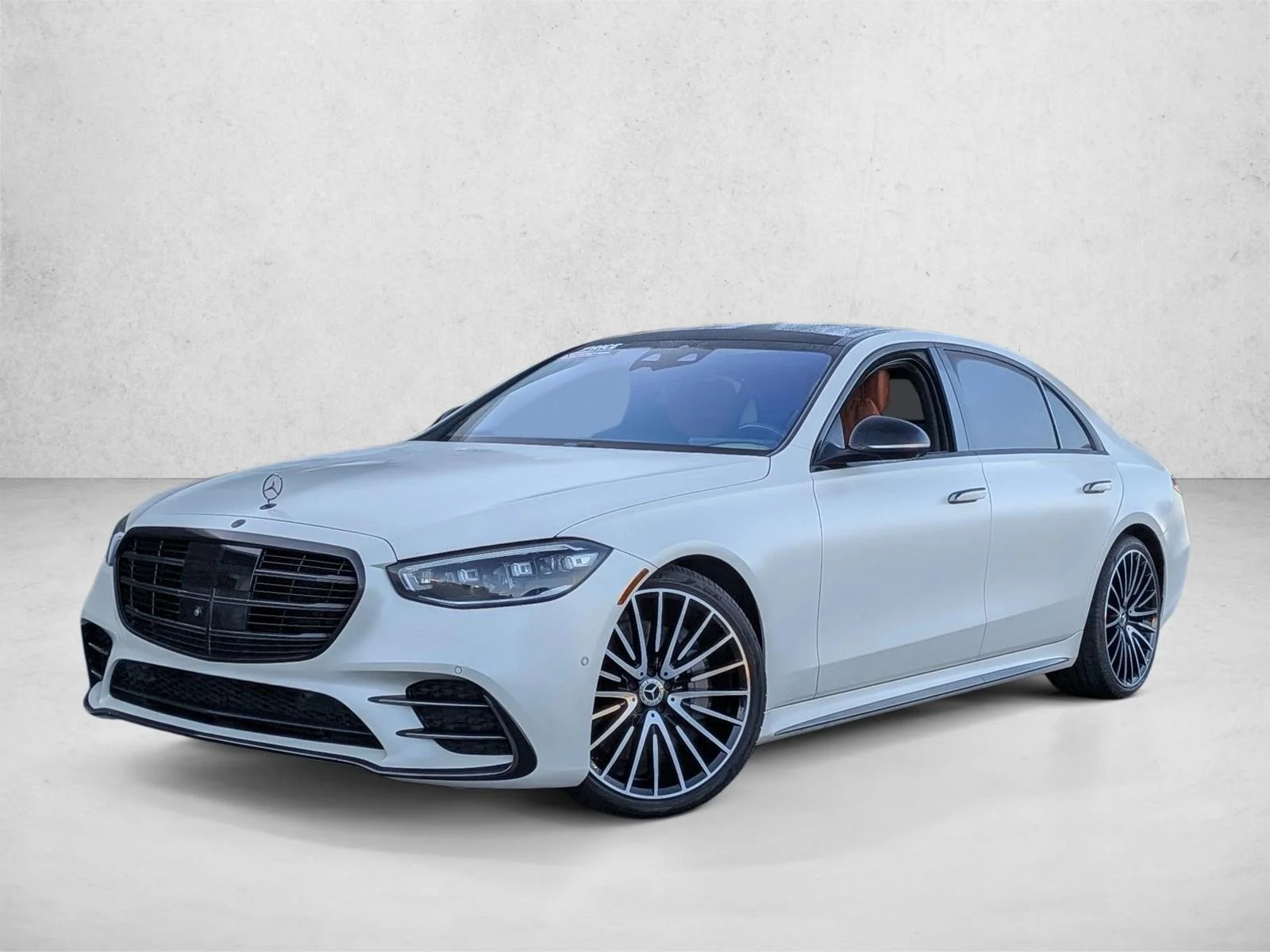Used 2023 Manufaktur Cashmere White Magno Mercedes-Benz S 580 image 1