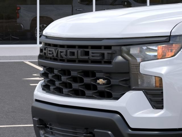 New 2026 Summit White Chevrolet WT image 13
