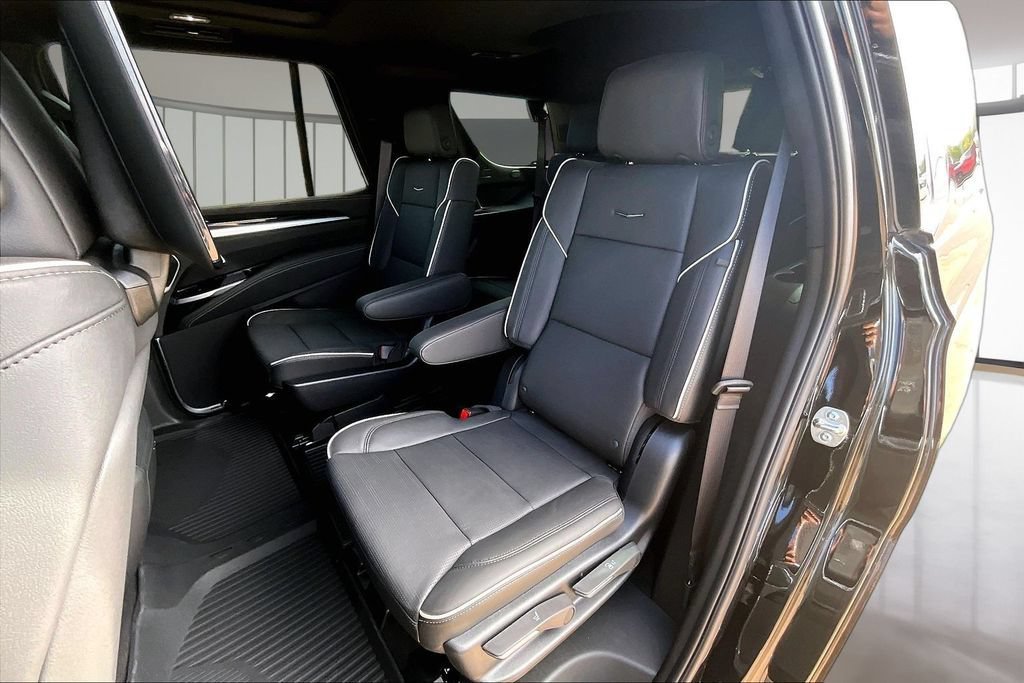 2026 Cadillac Escalade Sport - Photo 10