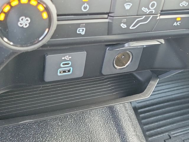 2025 Ford F-350 Super Duty XL - Photo 9