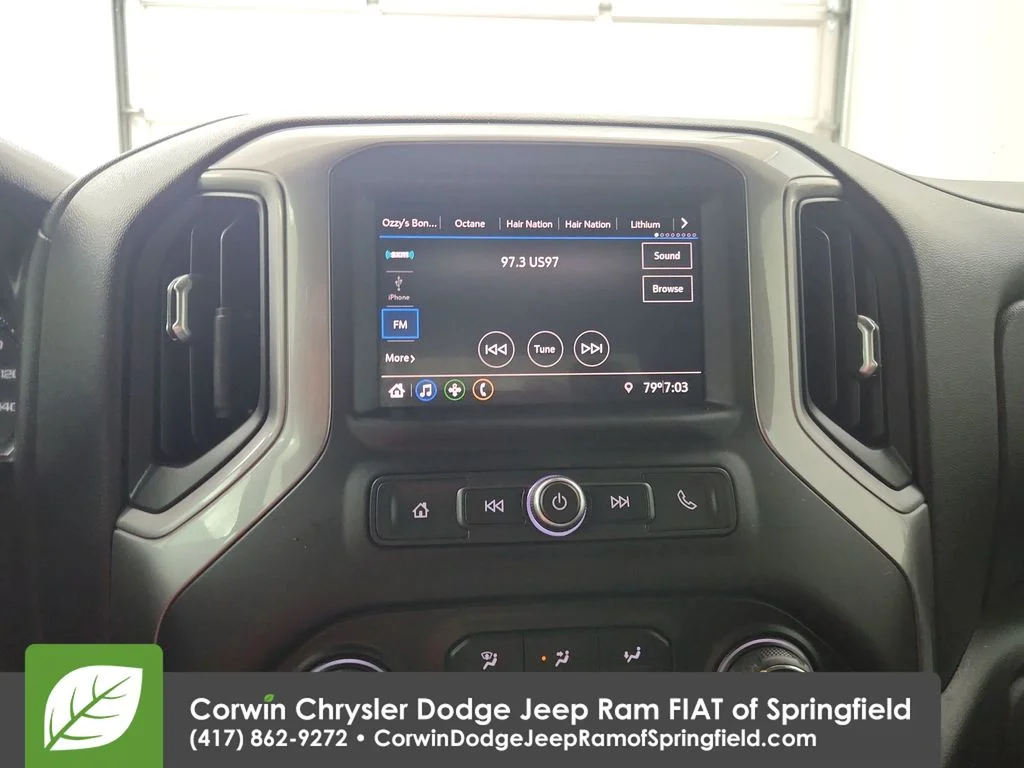 Used 2021 Red Chevrolet Custom image 7