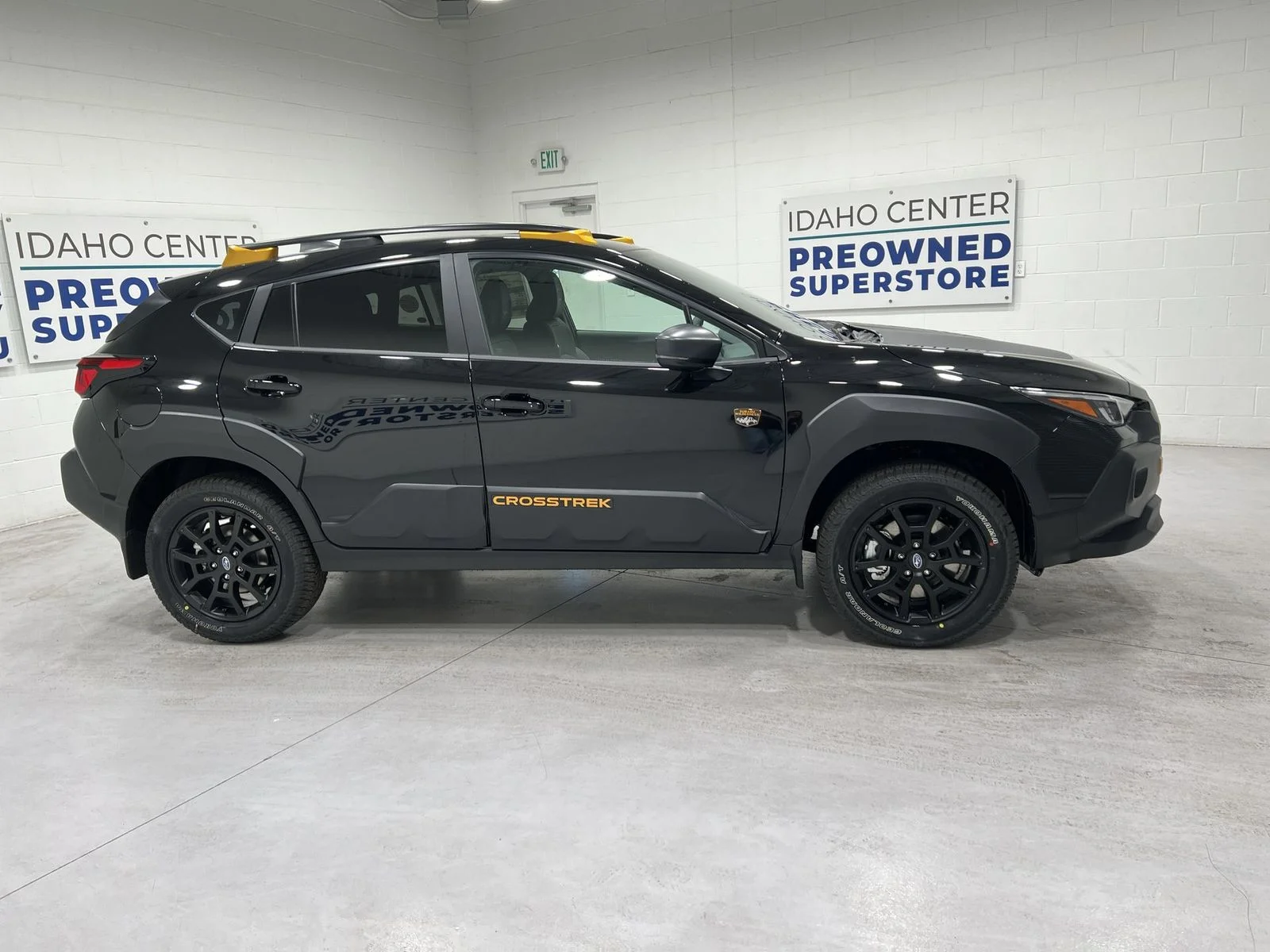 New 2026 CRYSTAL BLACK SILICA Subaru Wilderness image 9