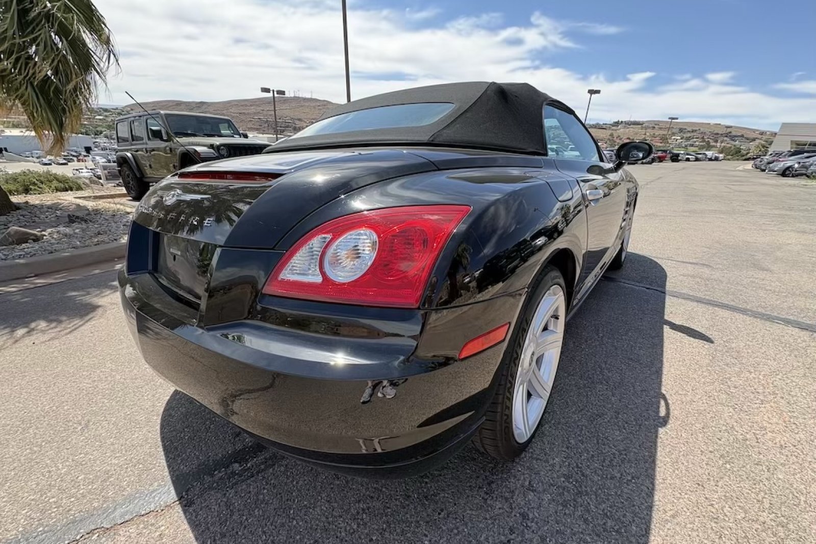 Used 2006 Black Chrysler Limited image 6