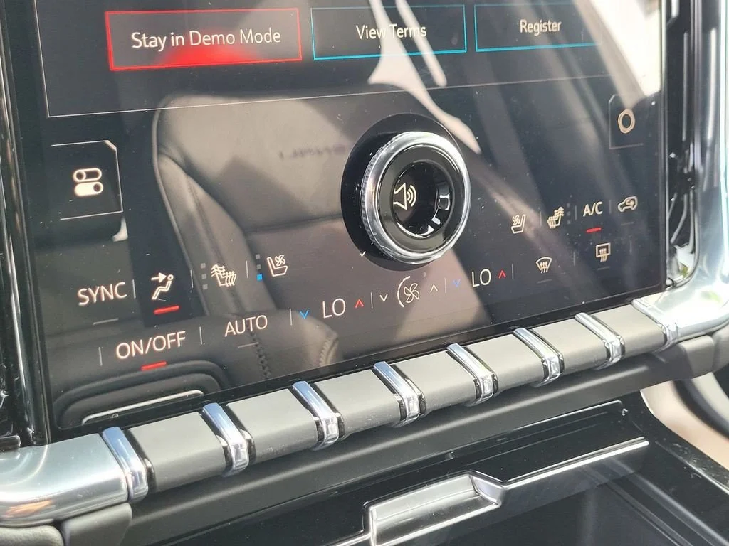 2026 GMC Yukon XL Denali - Photo 15