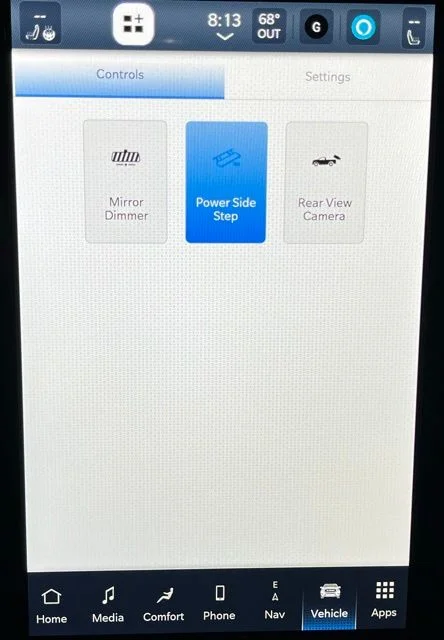 Used 2022 White Ram Limited image 37