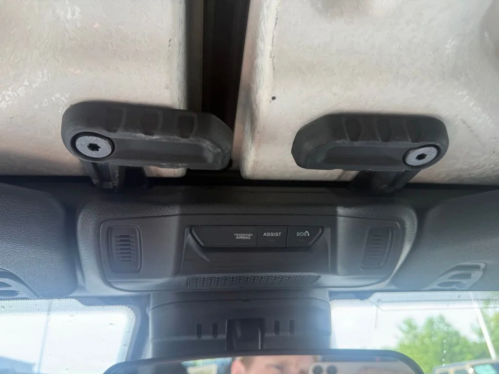 Used 2025 Gray Jeep Sahara 4xe image 34