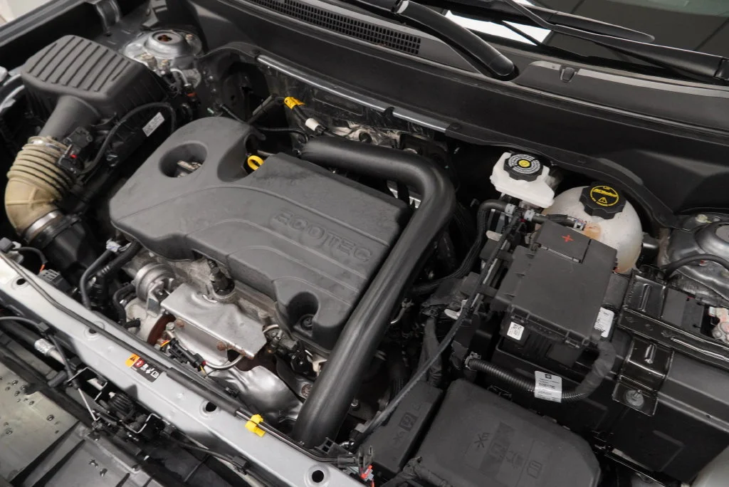 Used 2024 Sterling Metallic GMC SLE image 42
