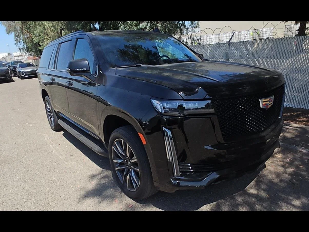 Used 2021 BLACK RAVEN Cadillac Sport image 13