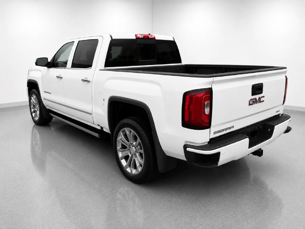 Used 2017 White Frost GMC Denali image 3