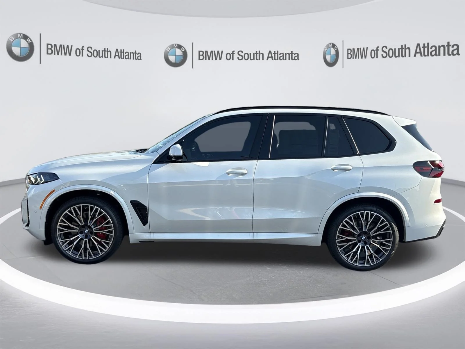 New 2026 Mineral White Metallic BMW xDrive40i image 16