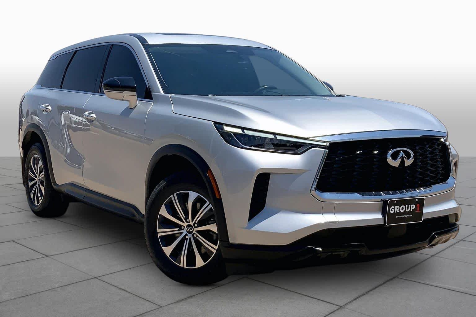 Certified Used 2023 Liquid Platinum INFINITI PURE image 3