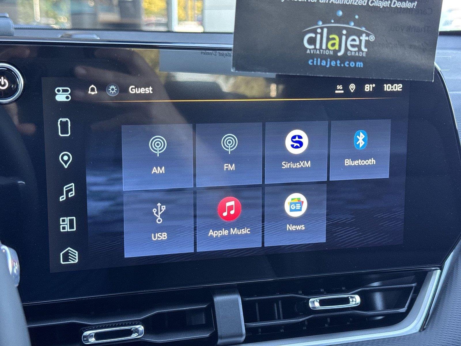 2027 Chevrolet Equinox LT - Photo 13