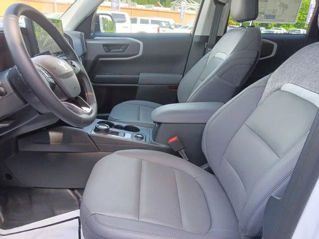 New 2026 Oxford White Ford Badlands® image 15
