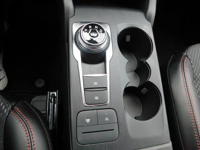 New 2026 Agate Black Metallic Ford ST-Line image 32