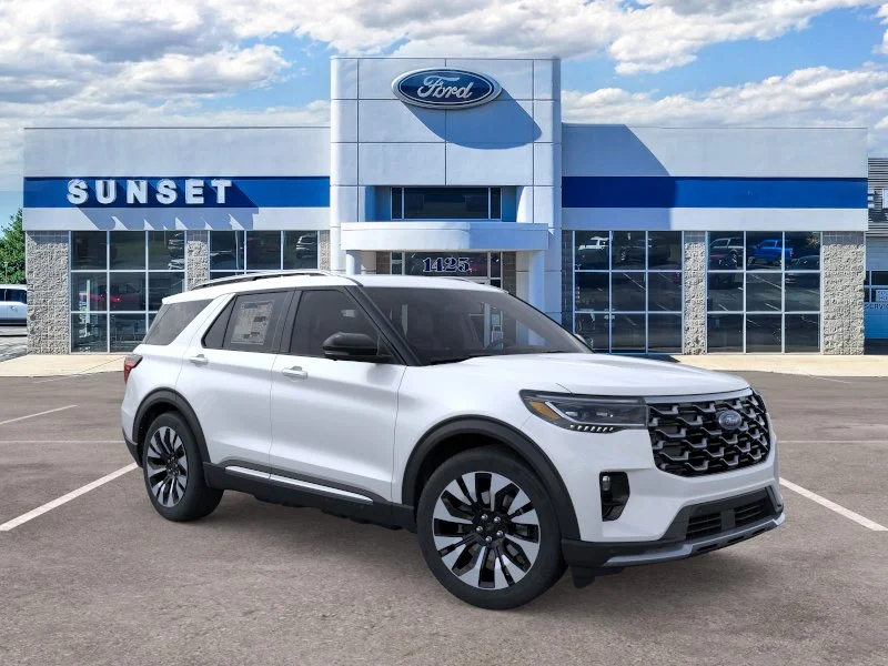 New 2026 Star White Metallic Tri-Coat Ford Platinum® image 7