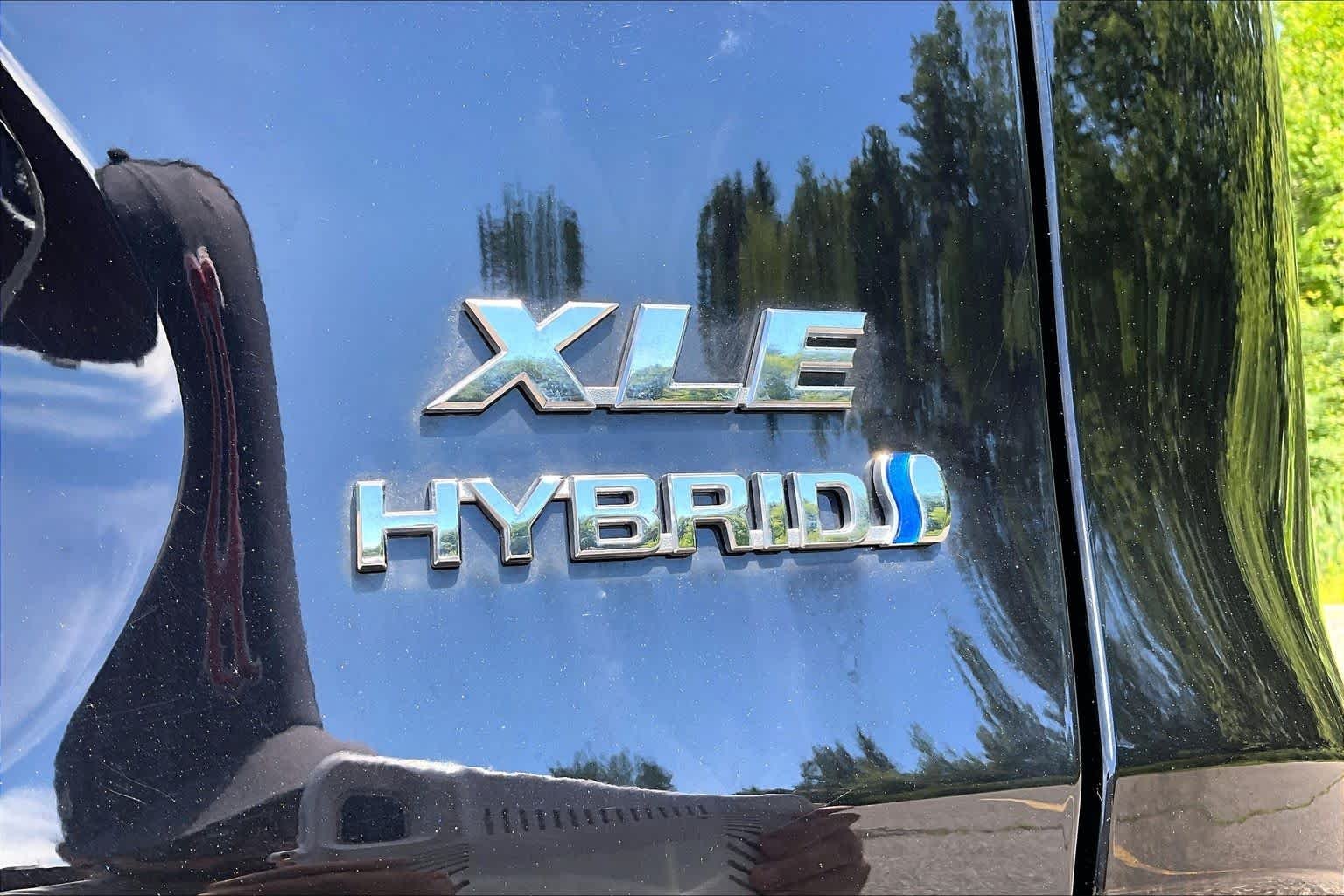 Used 2024 Midnight Black Metallic Toyota Hybrid XLE image 10