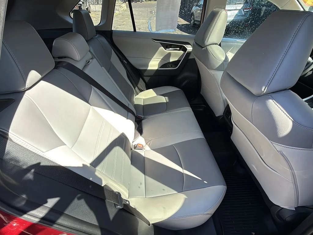 2024 Toyota RAV4 XLE Premium - Photo 24