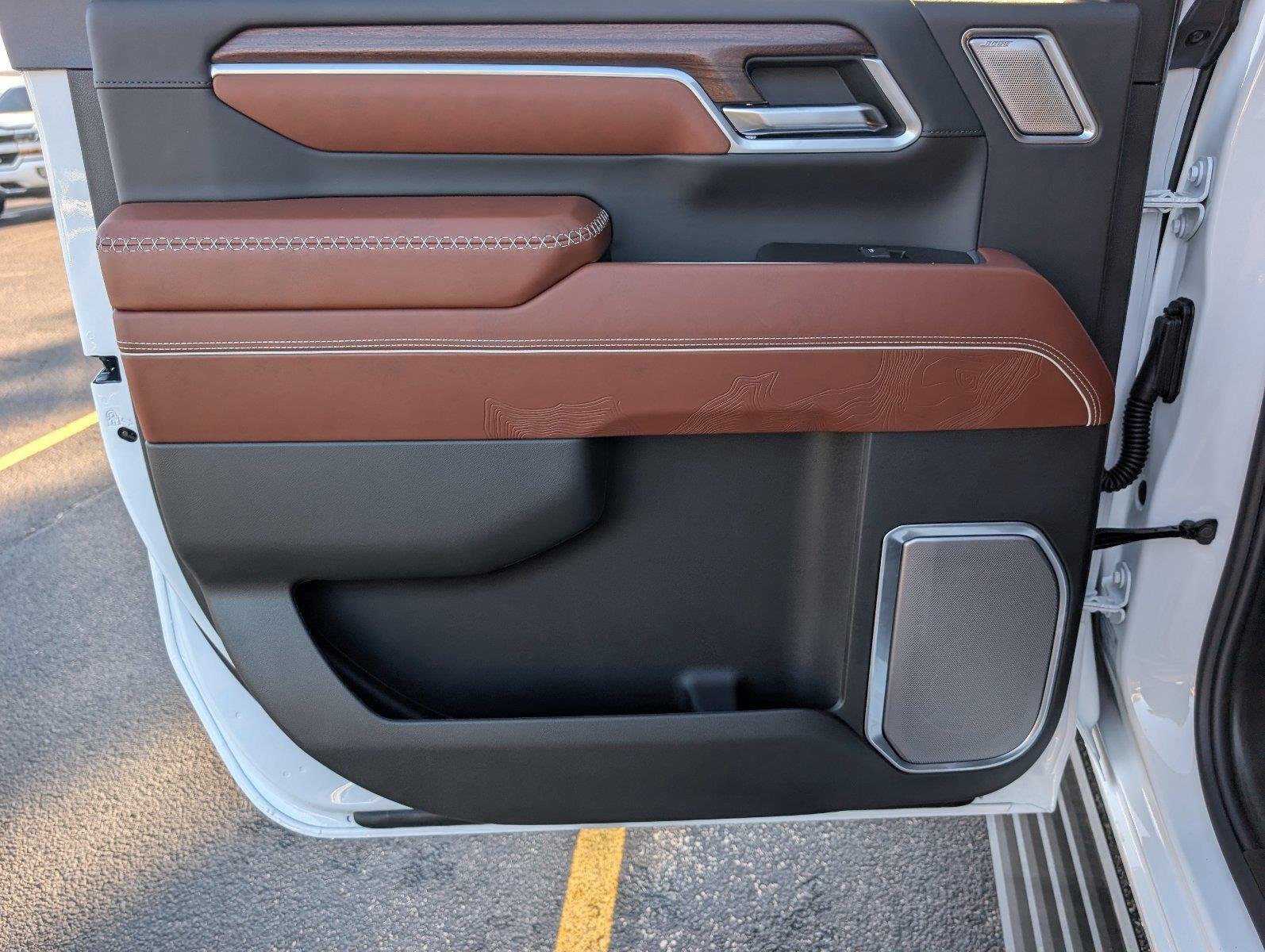 New 2026 Summit White GMC Denali Ultimate image 36