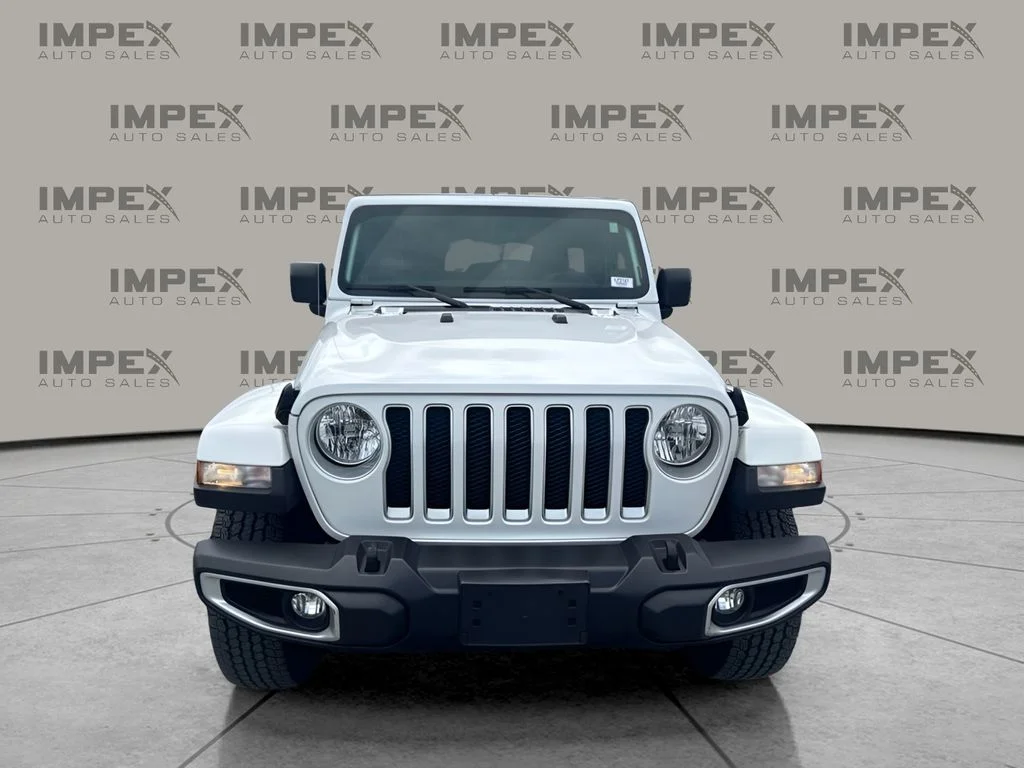 Used 2022 White Jeep Unlimited Sahara image 8