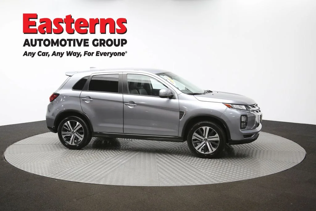 Used 2023 Gray Mitsubishi 2.0 SE image 45