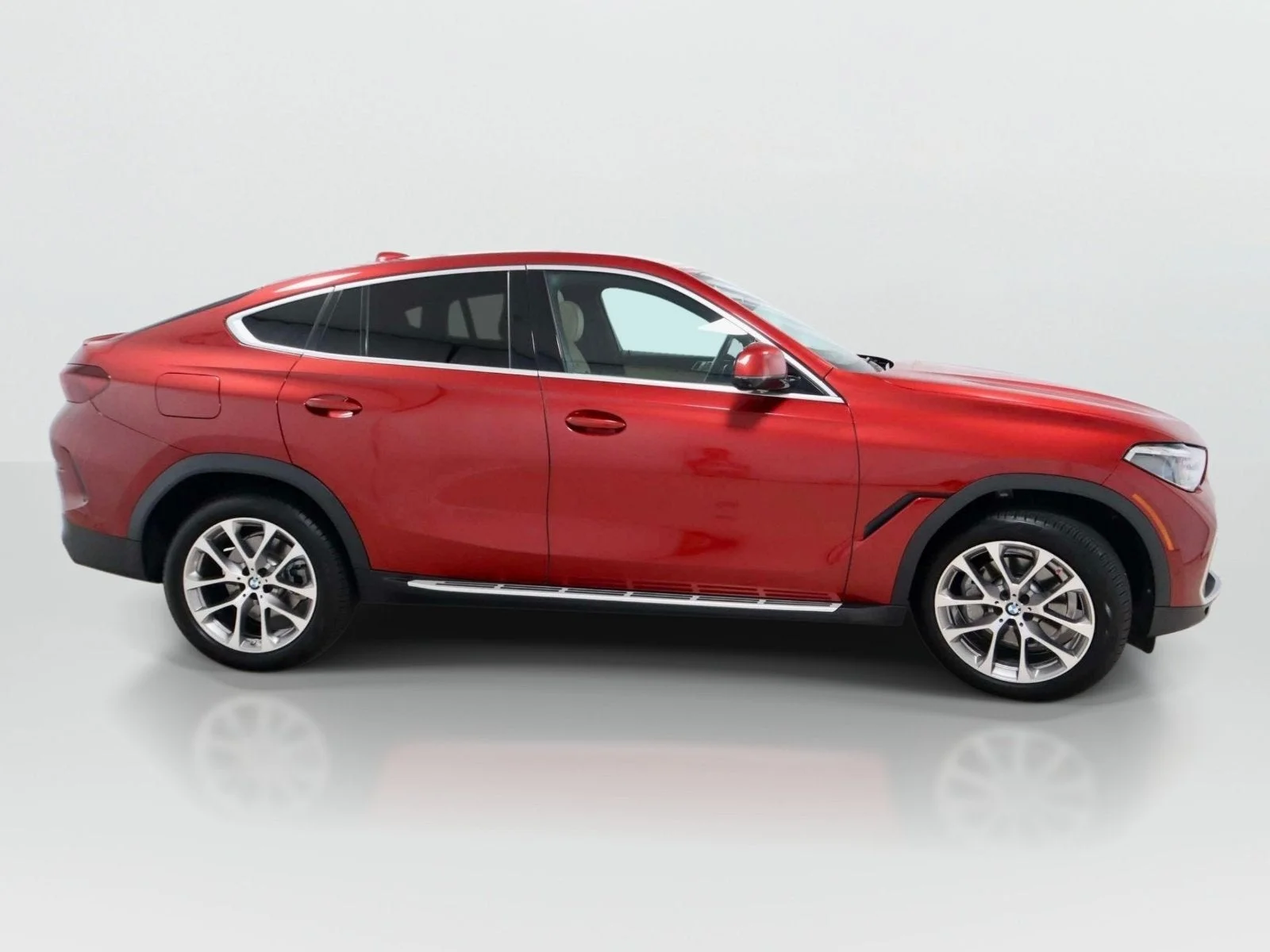 Used 2022 Flamenco Red Metallic BMW xDrive40i image 6